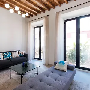 Tour Apartment- Elegance & Confort In The Historic Center Apartment Málaga